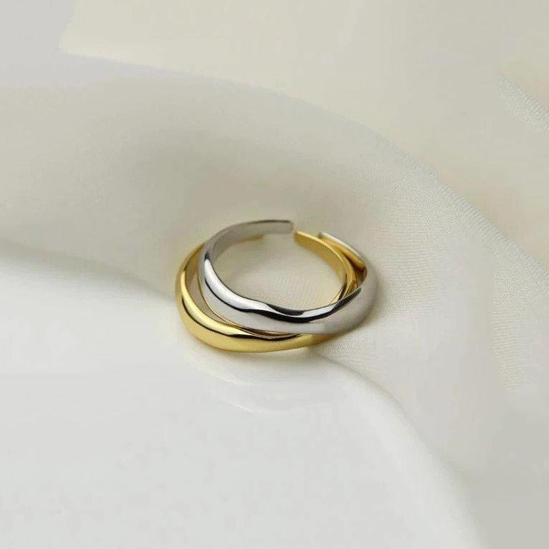 Victoria London Delicate Wave Ring - Sterling Silver