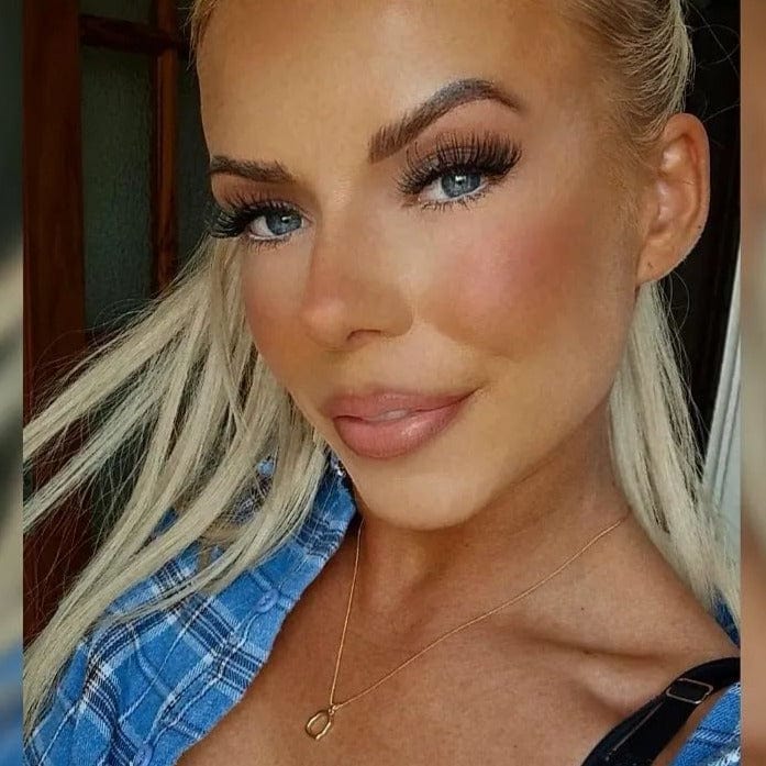 Victoria London Necklaces Oval Charm Necklace