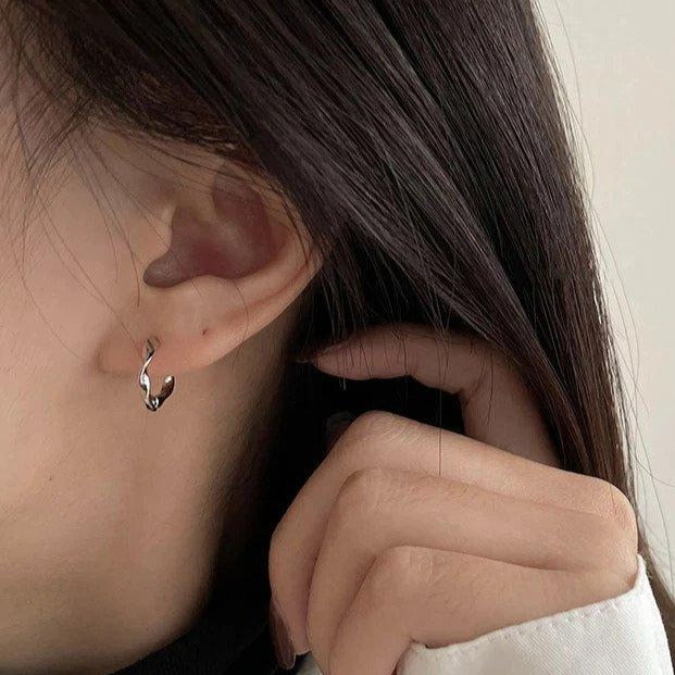 Victoria London Spiral Twist Hoop Earrings - Sterling Silver